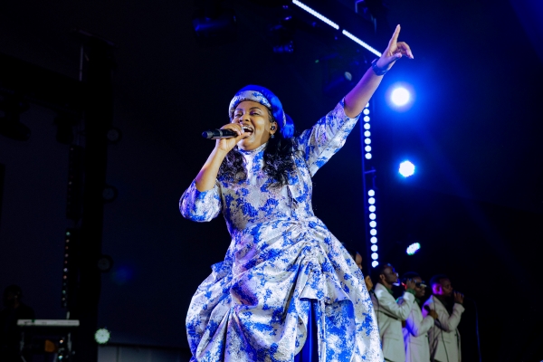 Jesca Mucyowera yamuritse album ebyiri muri Restoring Worship Experience, aho yakiriye impano zikomeye z’abapasiteri