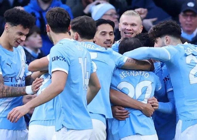 Pep Guardiola yasabye abakinnyi be kujya kwipimisha ibiro