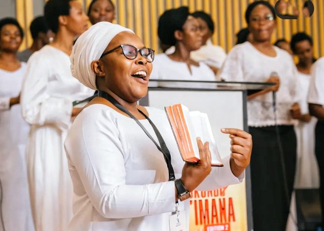 Chorale Horeb Yifashishije “Inyenyeri” mu Kwamamaza Umucyo w’Agakiza muri Iki Gihe cya Noheli