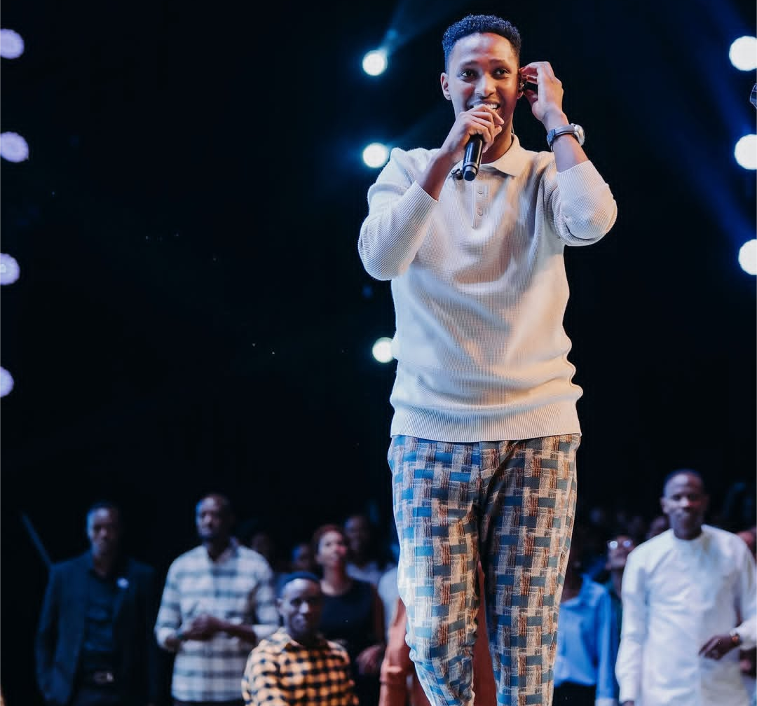 Israel Mbonyi yakiriye ubutumire bwa Prayer warriors mu buryo budasanzwe