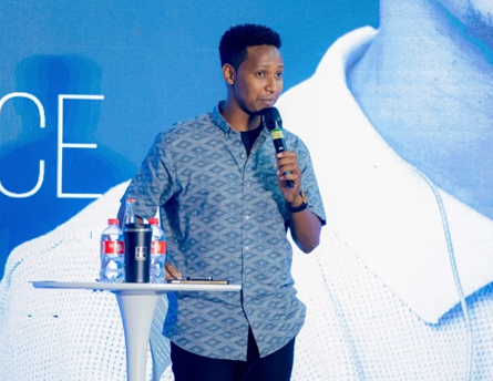 Umuramyi Israel Mbonyi agiye gukomereza ibitaramo bye mu magororero yo mu Rwanda