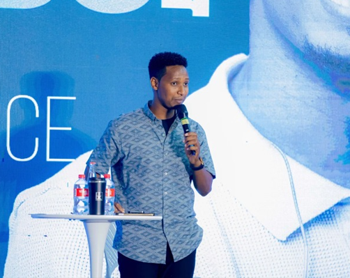 Umuramyi Israel Mbonyi agiye gukomereza ibitaramo bye mu magororero yo mu Rwanda