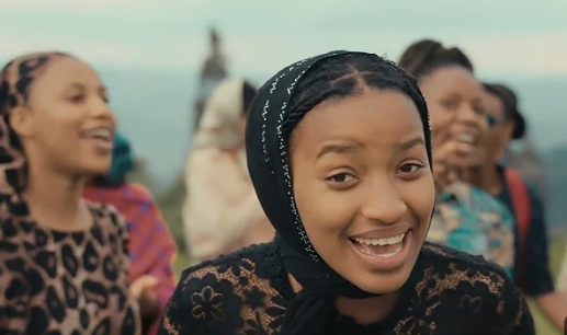 Nzamura: Indirimbo ya New Singers Voice Of Praise Choir ihamagarira Abakristo gufatanya urugendo rugana mu ijuru