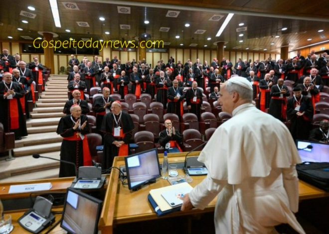  Si Kiliziya ikurura abantu, ni Kirisitu – Papa Leon wa XIV mu nama y’Abakaridinali