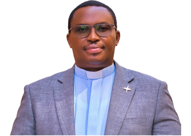Padiri Jean Pierre Nsabimana yagizwe umuyobozi mushya w’Iyamamazabutumwa rihuweho n’u Rwanda, RDC n’u Bubiligi