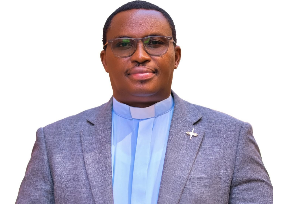 Padiri Jean Pierre Nsabimana yagizwe umuyobozi mushya w’Iyamamazabutumwa rihuweho n’u Rwanda, RDC n’u Bubiligi
