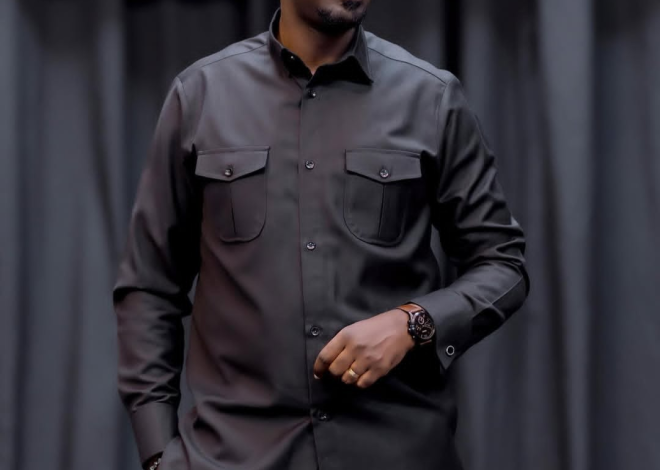 Pastor Ngoga Christopher yashyize hanze indirimbo nshya “Nzamuririmba” ikubiyemo ubuhamya bwe bwose