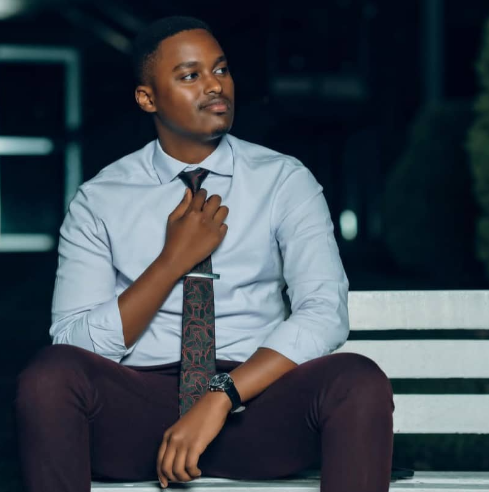 Kuva mw’ishuri ryo ku Cyumweru Kugeza Ku bitaramo by’i Burayi: Urugendo rwa Josh Ishimwe