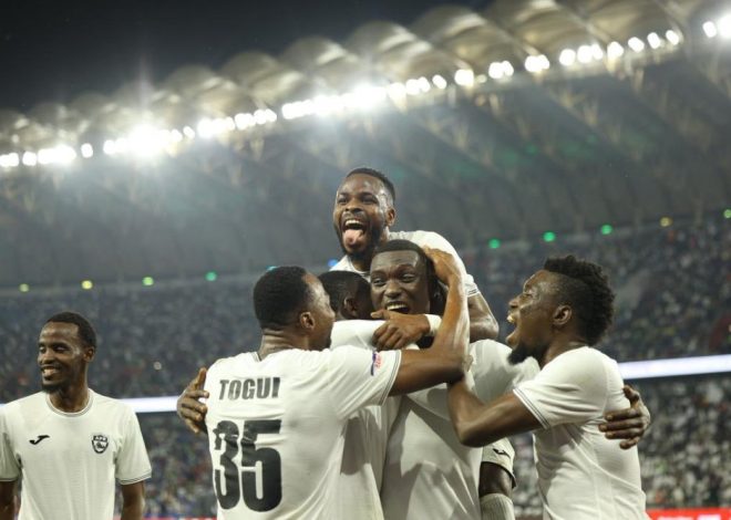 Amakuru y’ukuri ku magambo byavugwaga ko ari aya Ronald Ssekiganda kuri Rayon Sport