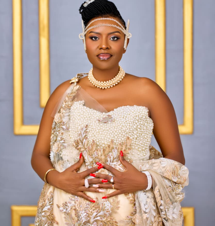 Indirimbo Nshya “Ndashima” Ihamya Imirimo y’Imana mu Buzima bwa Tonzi na Muyango