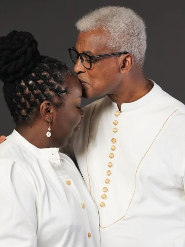 Ngarambe François Xavier na Solange bizihije Saint Valentin bavugurura isezerano ry’imyaka 32 babana nk’umugabo n’umugore