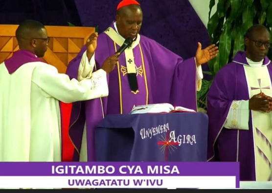 Ubwo hatangizwaga Igisibo, abakristu basabwe kugenga inda n’irari no kwibohora ku cyaha