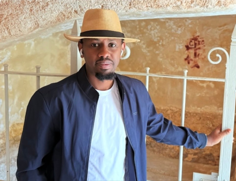 Prosper Nkomezi yanejejwe no gusura ahantu hatagatifu muri Israel mbere y’igitaramo yateguraga gukorera i Tel Aviv