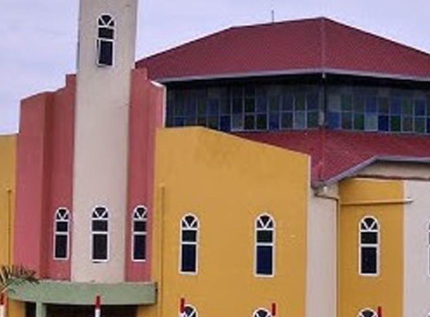 Ubuyobozi bwa ADEPR bwambuye inshingano abayobozi 35 barimo Pasiteri Joseph Nsanzurwimo