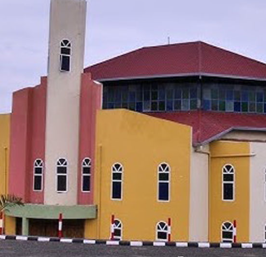 Ubuyobozi bwa ADEPR bwambuye inshingano abayobozi 35 barimo Pasiteri Joseph Nsanzurwimo