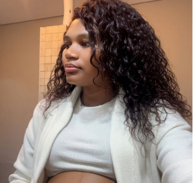 Iyo Yesu avuze yego ntawe uvuga oya_Inkuru y’umugore wasamye nyuma yo gukurwamo imiyoborantanga yombi yateje impaka