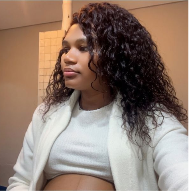 Iyo Yesu avuze yego ntawe uvuga oya_Inkuru y’umugore wasamye nyuma yo gukurwamo imiyoborantanga yombi yateje impaka