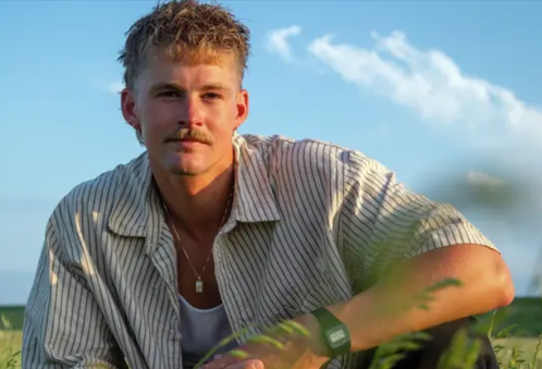 Forrest Frank umuririmbyi w’indirimbo zo guhimbaza ukomeje kwigarurira imitima ya benshi biciye mu bihangano bye