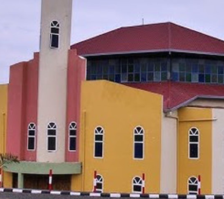 Ubuyobozi bwa ADEPR bwambuye inshingano abayobozi 35 barimo Pasiteri Joseph Nsanzurwimo