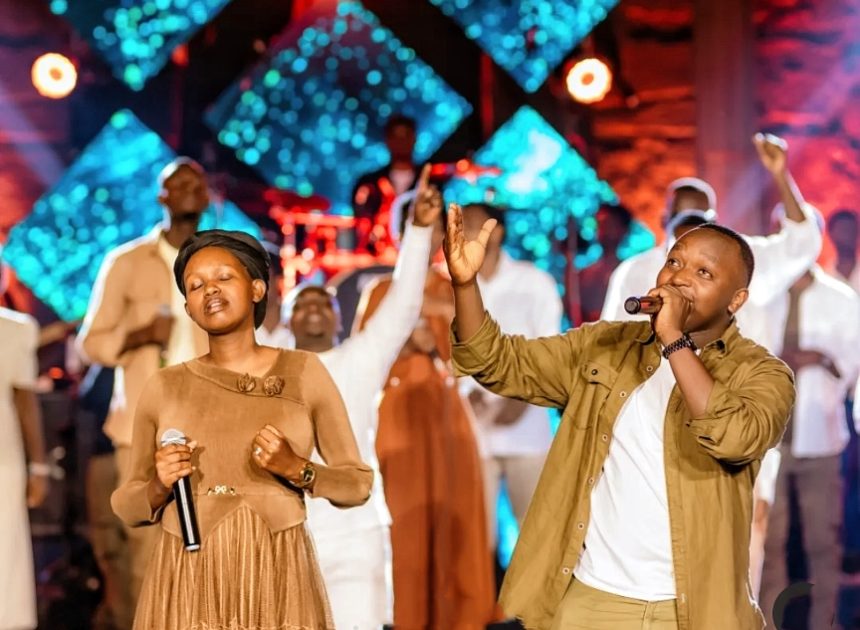 Vedaste Christian na Pastor Mugabowindekwe mu bazitabira igitaramo gikomeye cyateguwe na The light worship team