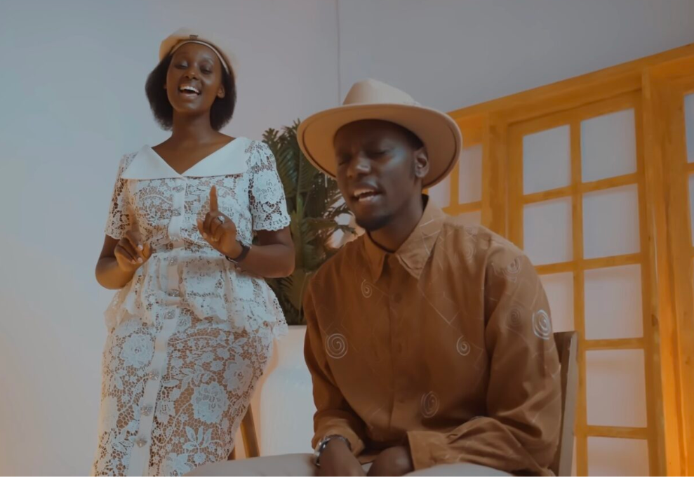 Abaramyi Papi Clever & Dorcas bagaragaje Yesu Kristu nk’urufatiro rw’ubuzima rudahungabana mu ndirimbo nshya yabo