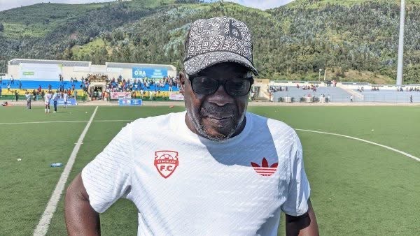 Ndi nk’umucanshuro- Bekeni ku hazaza he muri Etincelles FC