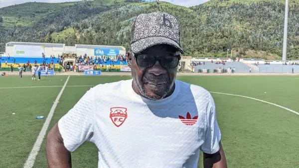 Ndi nk’umucanshuro- Bekeni ku hazaza he muri Etincelles FC