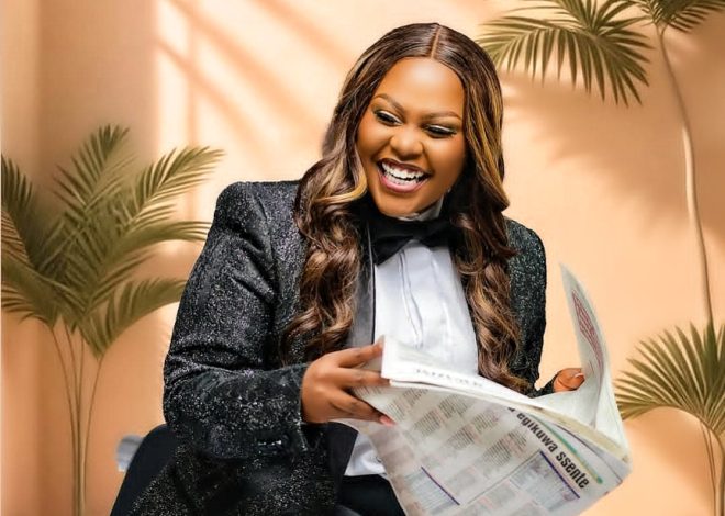 Umuramyi Martine wamamaye nka Marvine  yatangiye urugendo  rwo gutegura ubukwe bwe