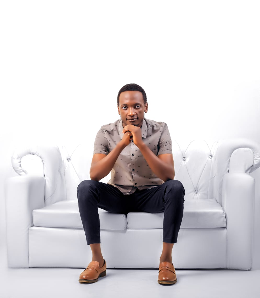 Nyuma yo Gusoza Kaminuza, Sam Hope (Saho) Yinjiye mu Muziki wo kuramya Imana na“Sinagenda Njyenyine”: Indirimbo Ye Mbere