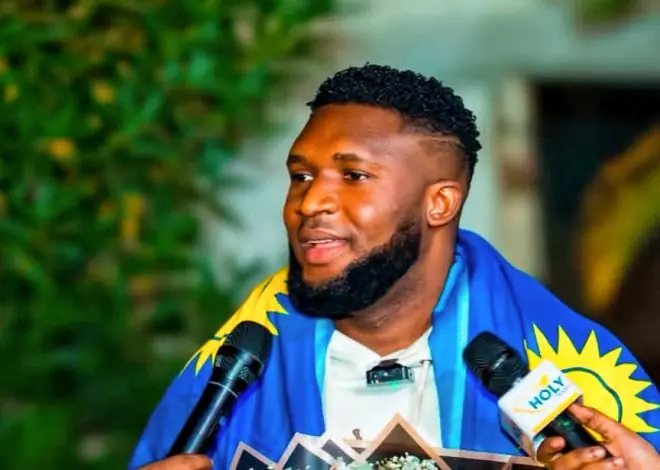 Abaramyi bo mu Rwanda Bahawe Amahirwe yo Kwigira ku Muramyi Mpuzamahanga Ebuka Songs