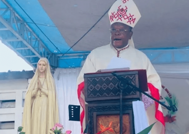 Kiliziya ntiharanira ubutegetsi, iharanira ineza y’abaturage_ Karidinali Ambongo yikomye abashyigikiye guhindura Itegeko Nshinga