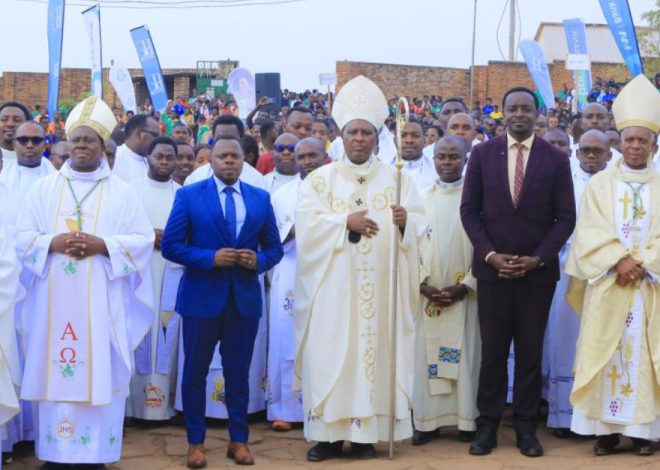 Hari urubyiruko tutakibasha kugeraho_ Kiliziya Gatolika yasabye ubuvugizi ku kiliziya zafunzwe