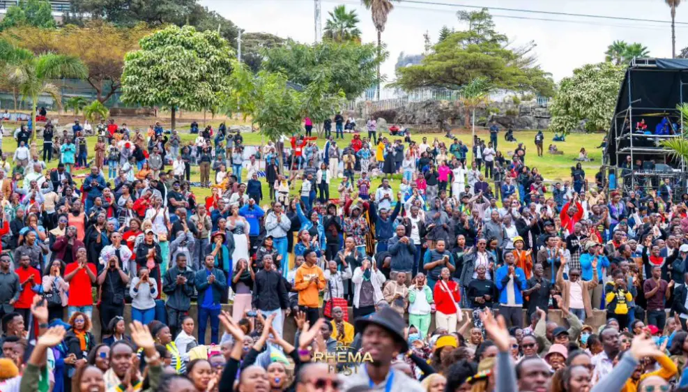Ibihumbi by’Abakristo bateraniye i Nairobi mu isengesho n’ivugabutumwa muri Rhema Feast 2026