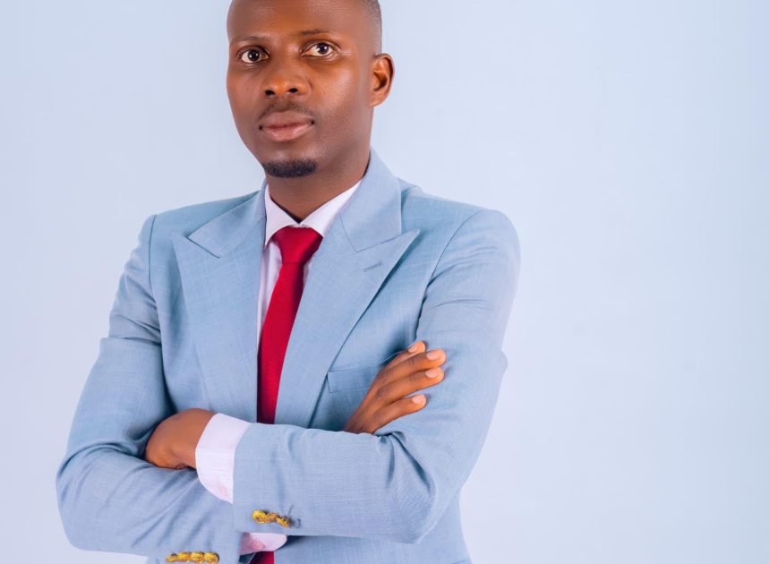 Umuvugabutumwa Pierre Celestin Uwiringiyimana agiye kumurika igitabo cya mbere yise “Inyigisho ku Gakiza”