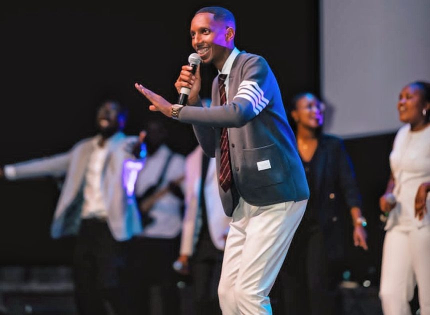 Yves Rwagasore umwe mu baramyi nyarwanda baririmba ubutumwa bwiza nyakuri yateguje album shya